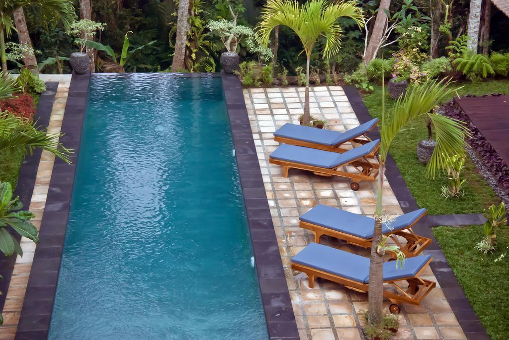 Junjungan Pool & Parco vacanze 3*